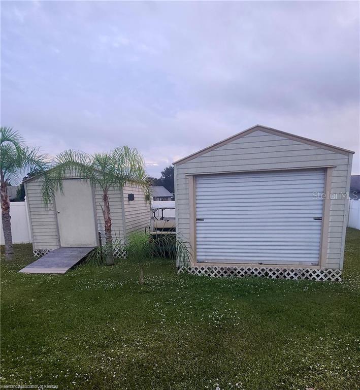 LAKE LILLIAN A REP - Residential