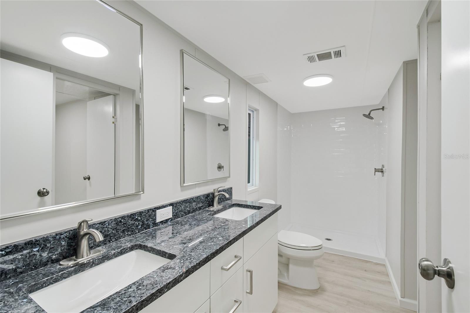 CHARLIN PARK - Residential