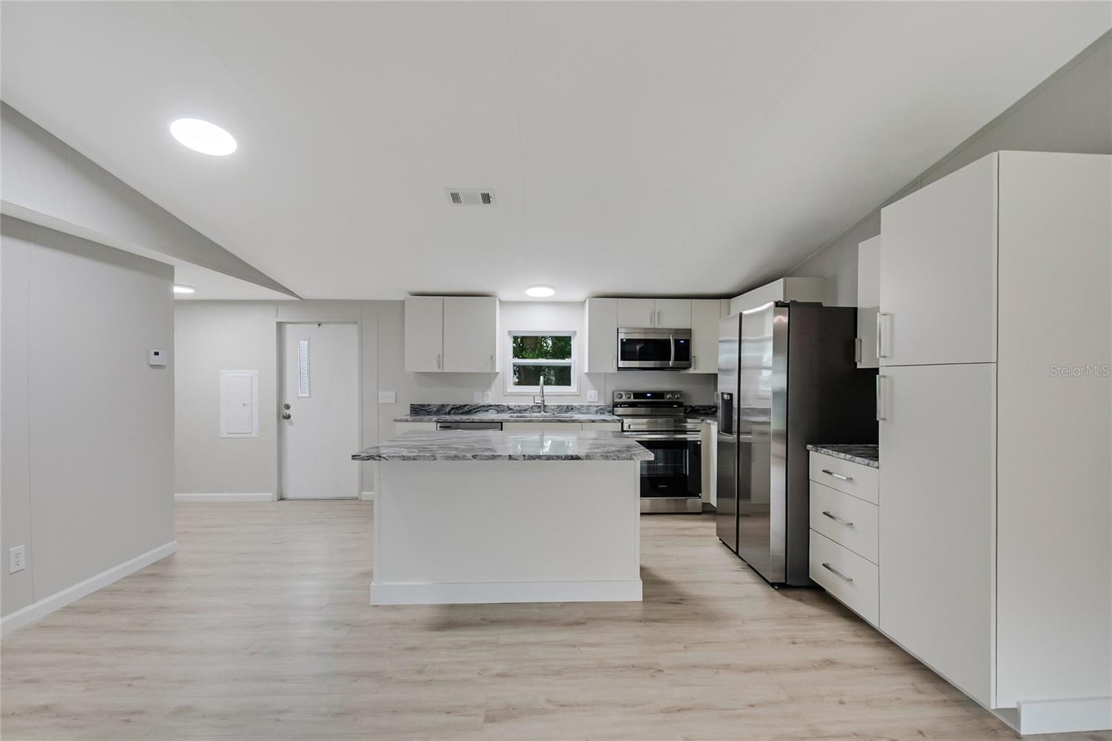 CHARLIN PARK - Residential