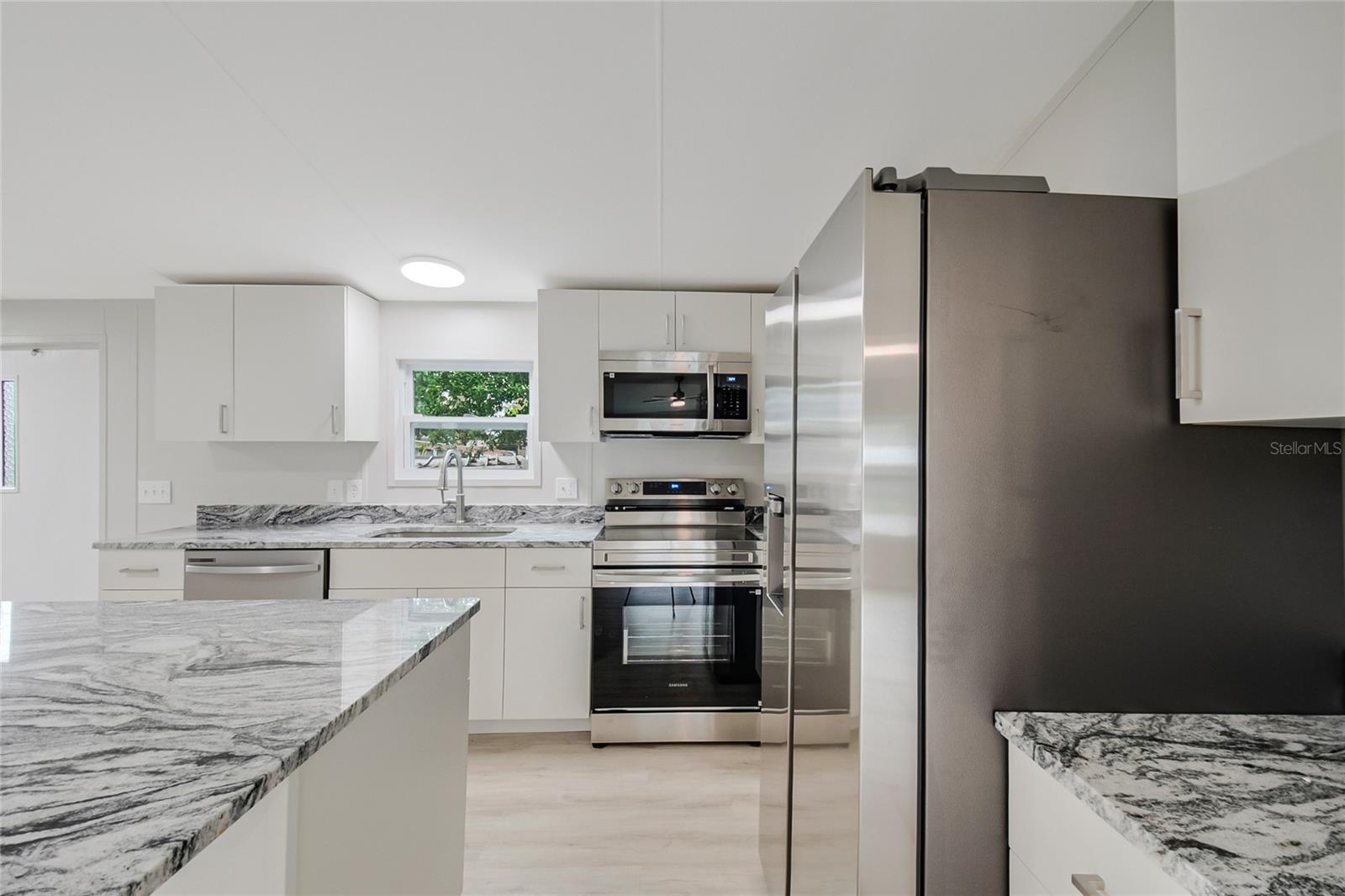 CHARLIN PARK - Residential