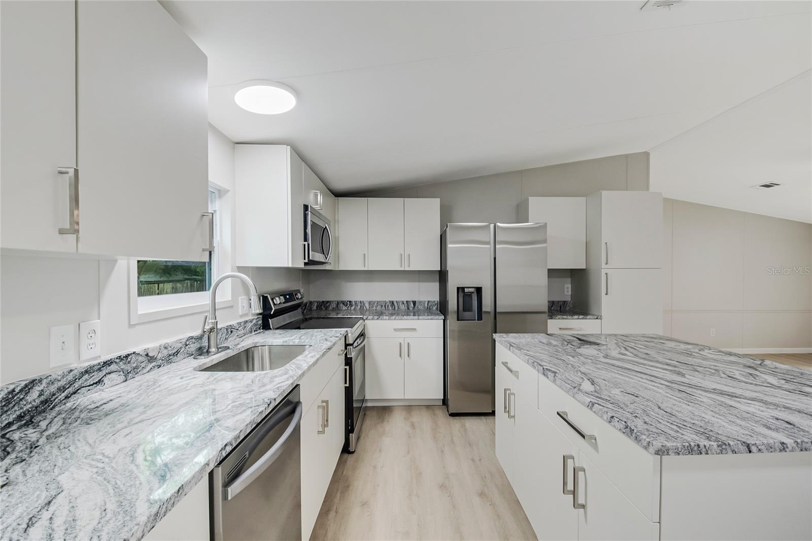 CHARLIN PARK - Residential