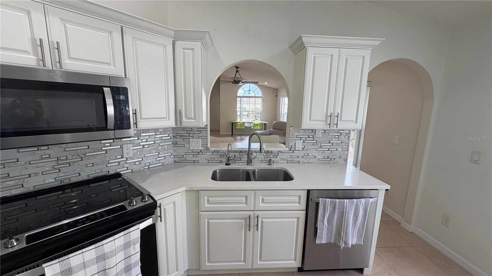 DANIELS CROSSING PH 03 43/50 - Residential Lease