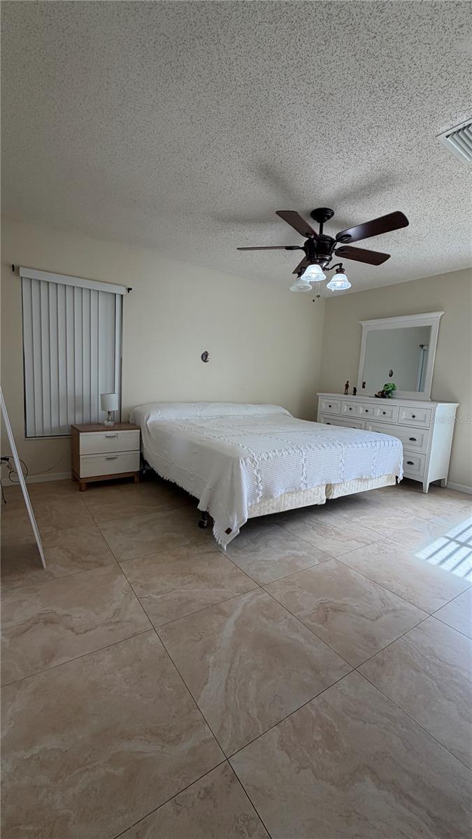DANIELS CROSSING PH 03 43/50 - Residential Lease