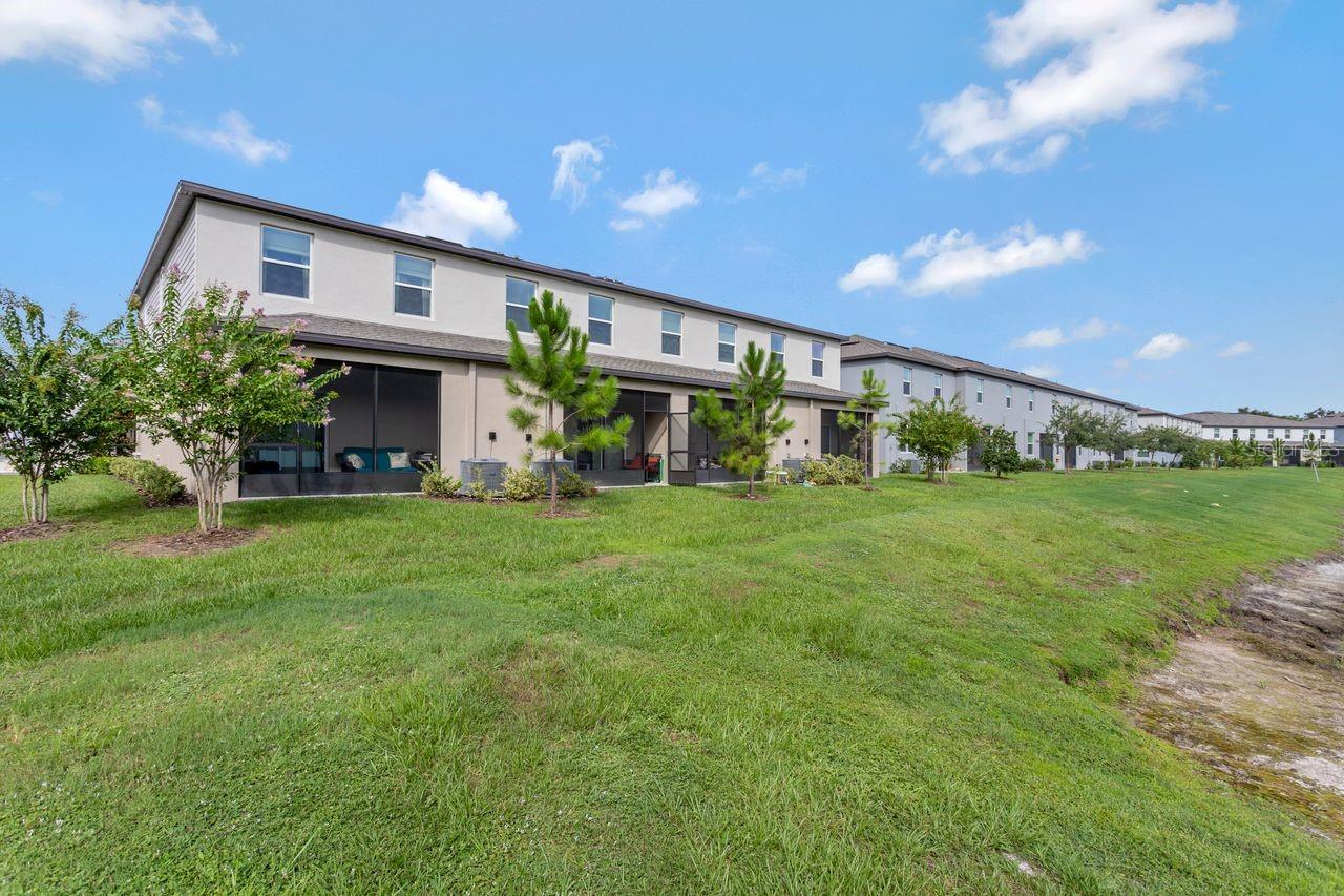 THE TOWNES AT LAKE THOMAS - Residential