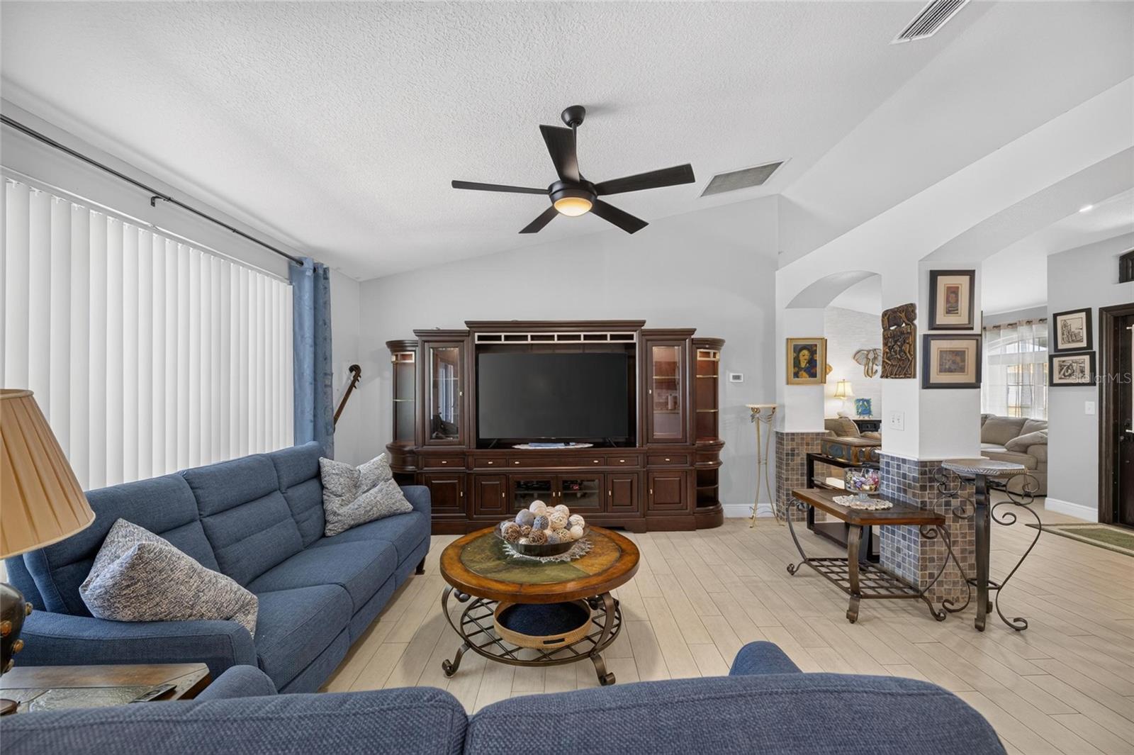 BOYETTE SPGS SEC B UNIT - Residential