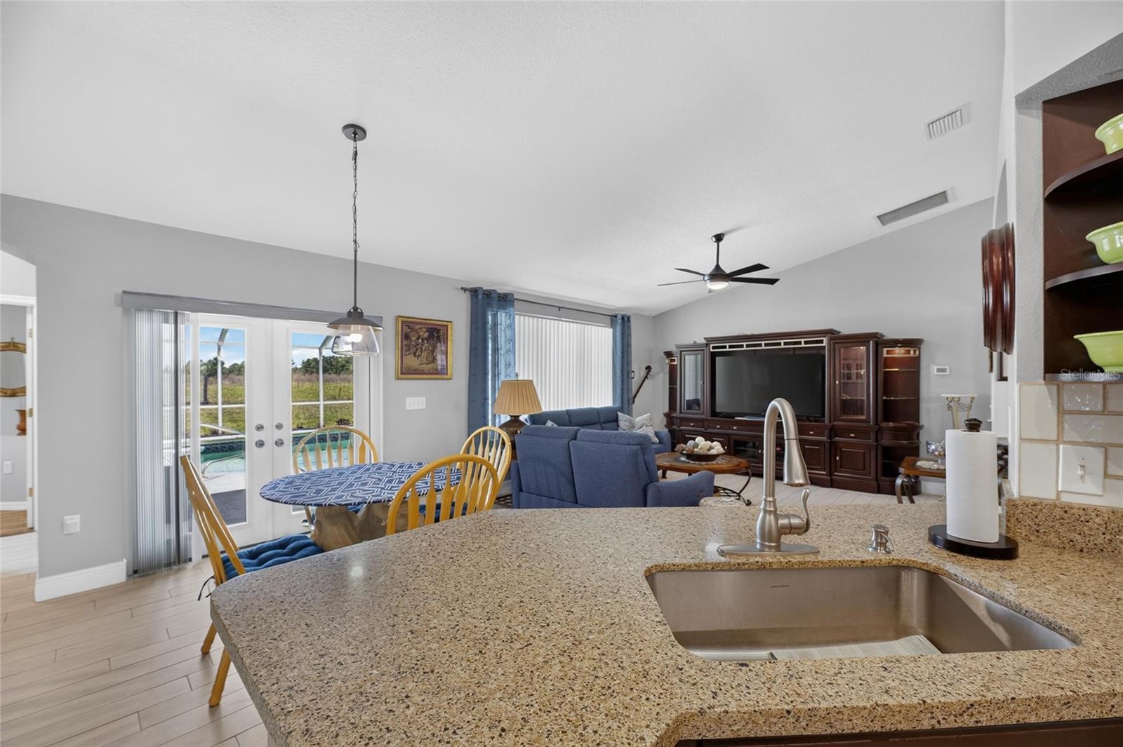 BOYETTE SPGS SEC B UNIT - Residential