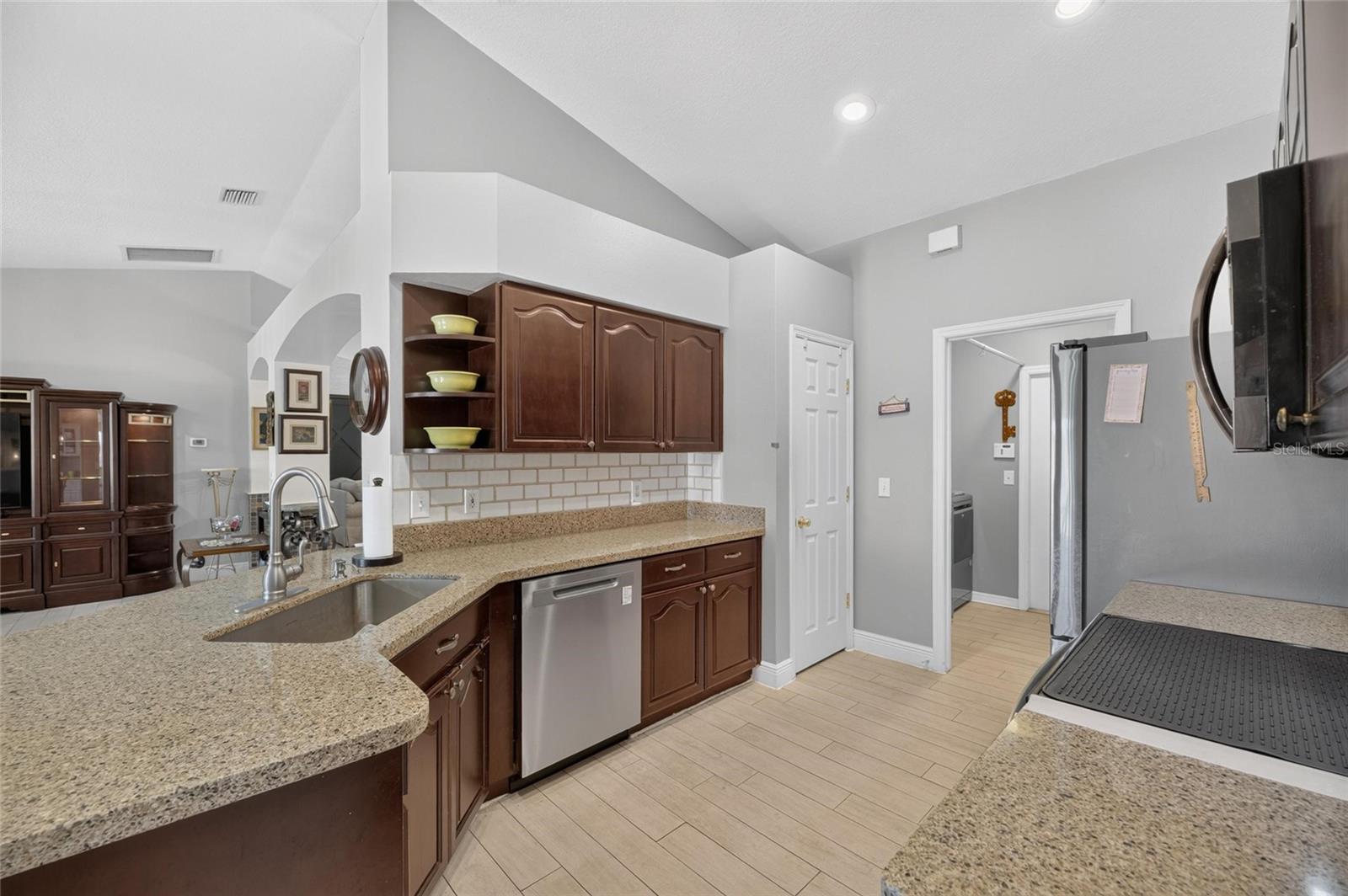 BOYETTE SPGS SEC B UNIT - Residential