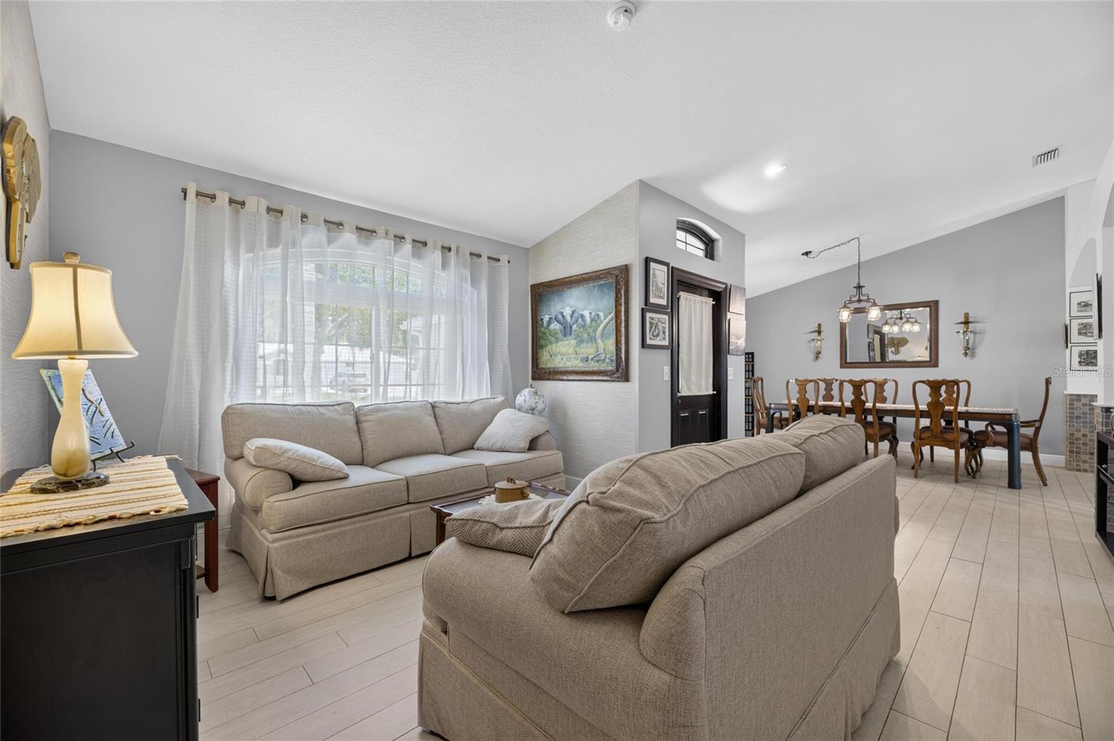 BOYETTE SPGS SEC B UNIT - Residential