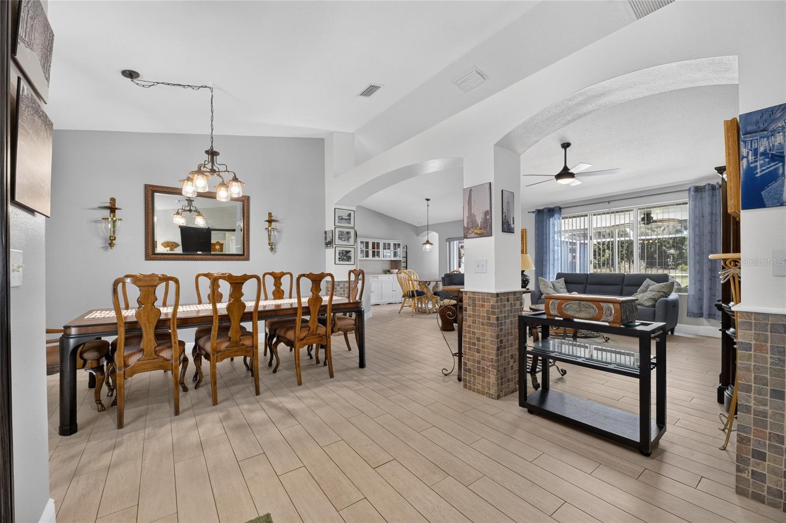 BOYETTE SPGS SEC B UNIT - Residential