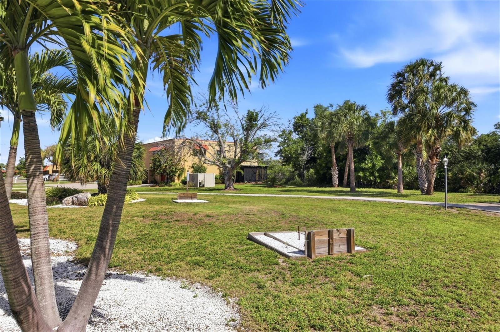 PALMA SOLA HARBOUR SEC 4 - Residential