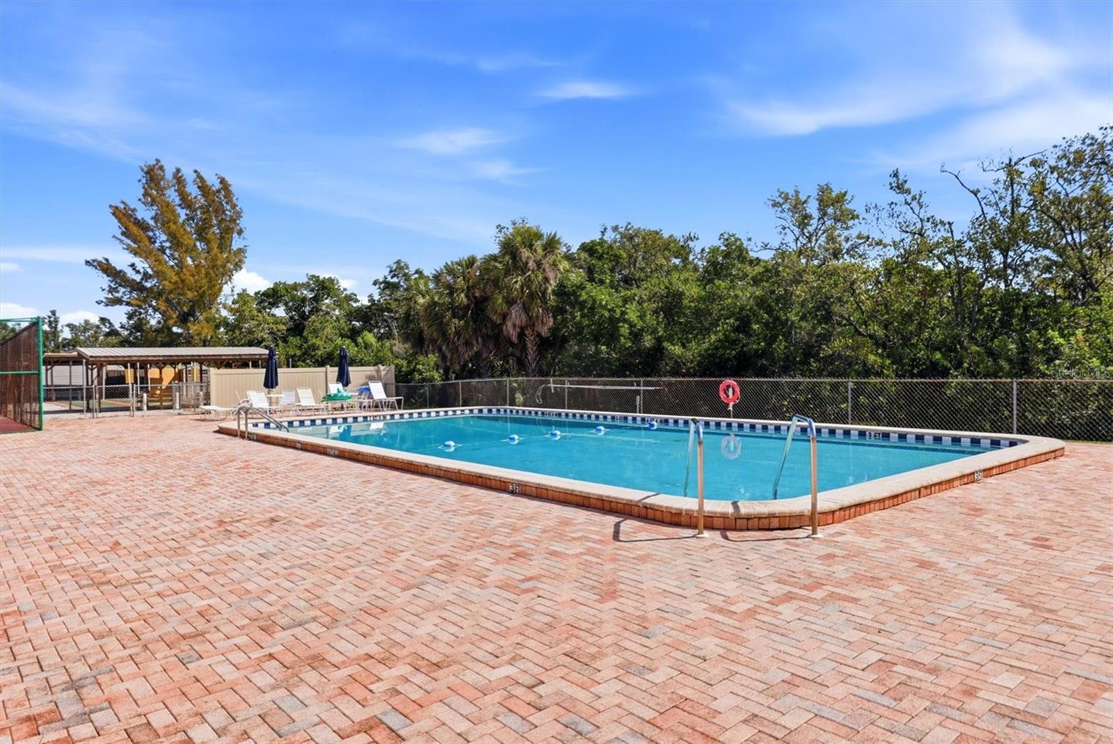 PALMA SOLA HARBOUR SEC 4 - Residential