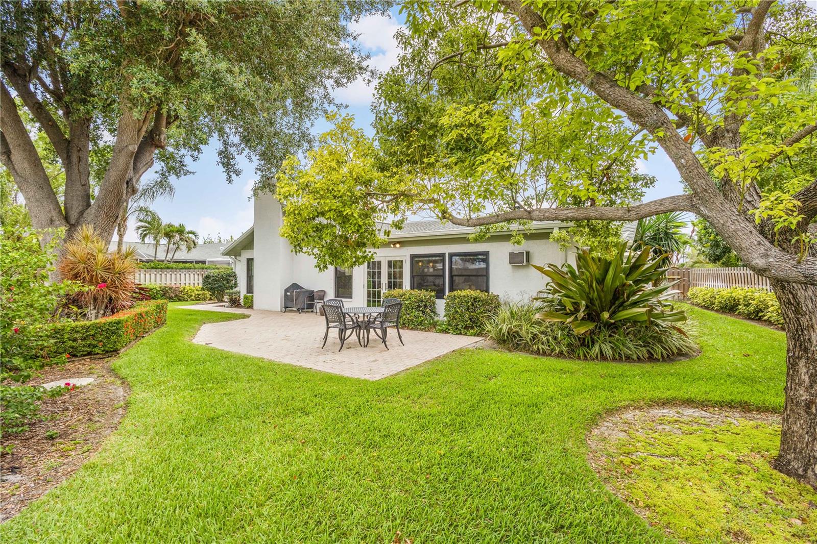 GULF GATE EAST - Residential