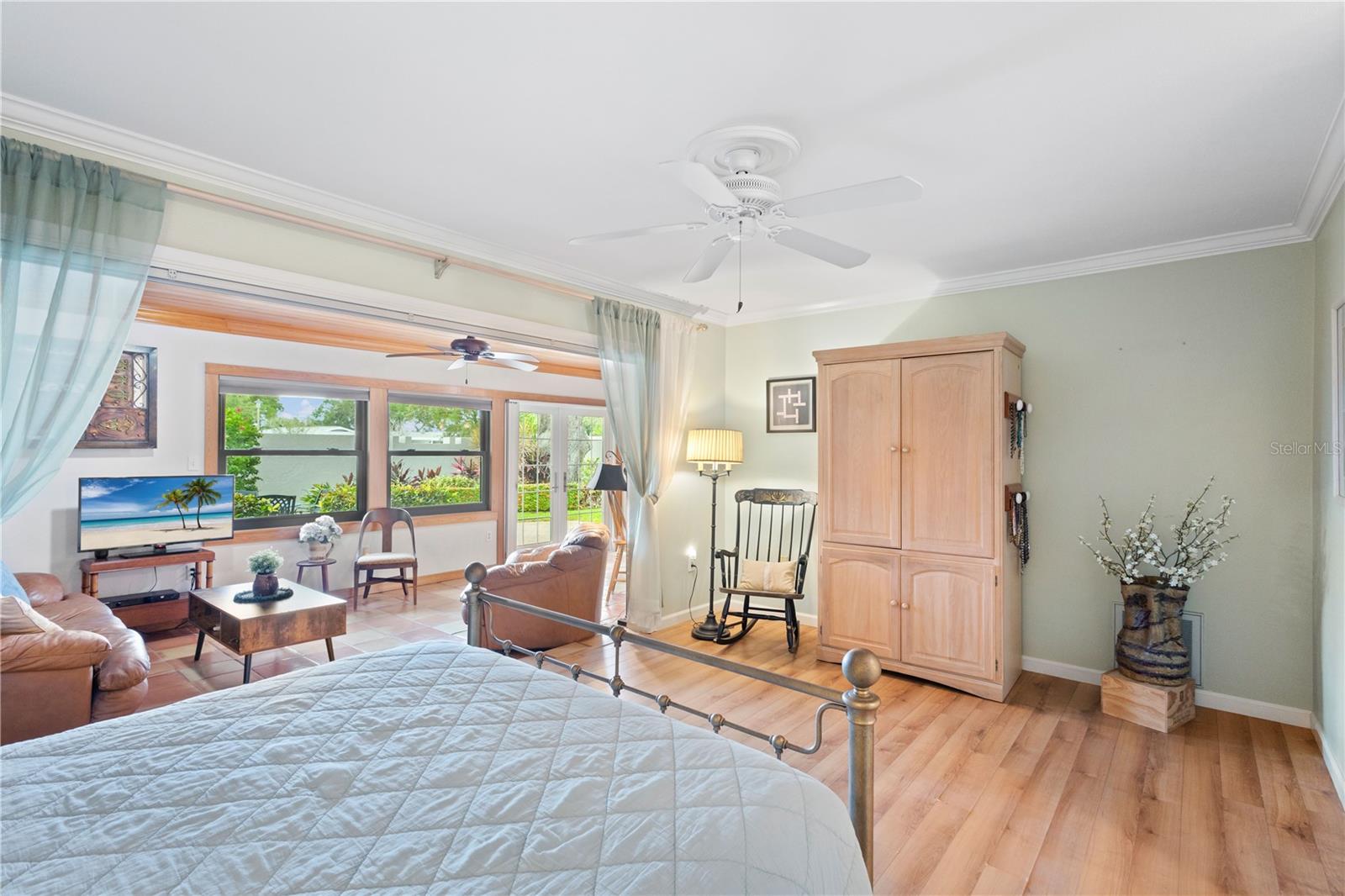 GULF GATE EAST - Residential