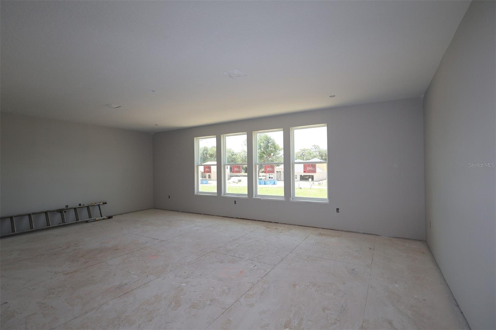 WILLOW RUN - Residential
