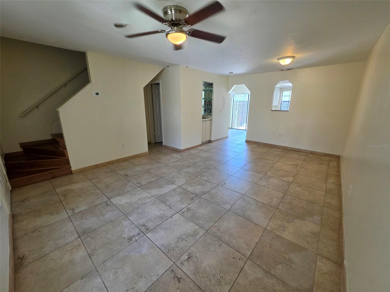 HIDDEN OAKS CONDO PH 10 - Residential