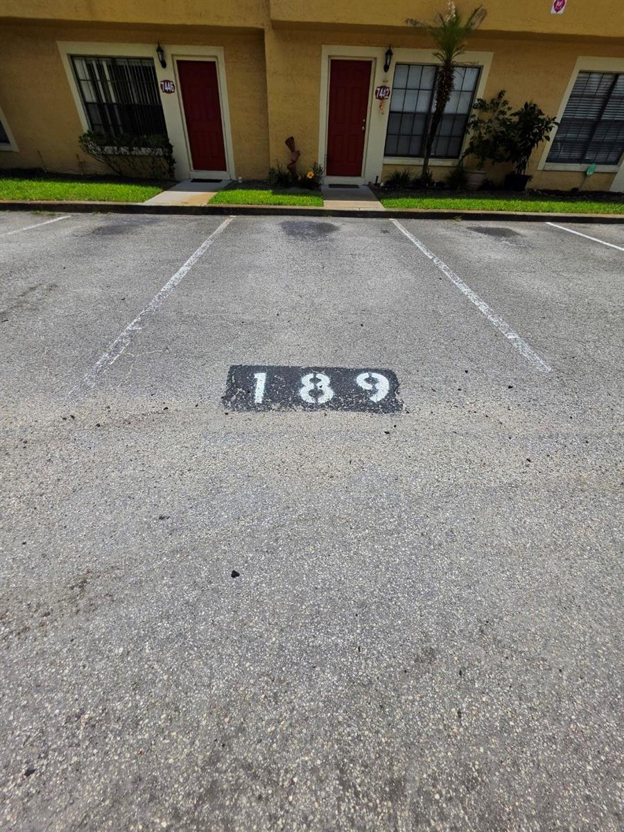 HIDDEN OAKS CONDO PH 10 - Residential