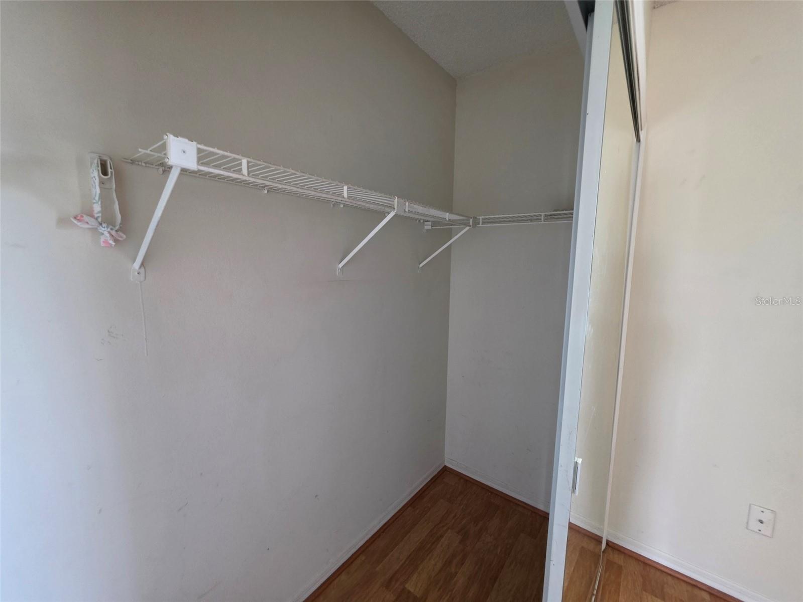HIDDEN OAKS CONDO PH 10 - Residential
