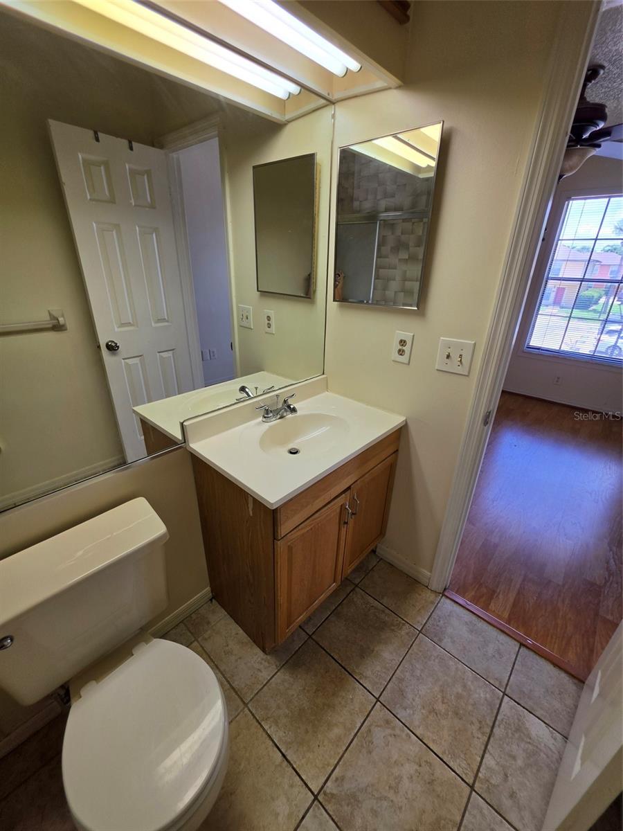 HIDDEN OAKS CONDO PH 10 - Residential