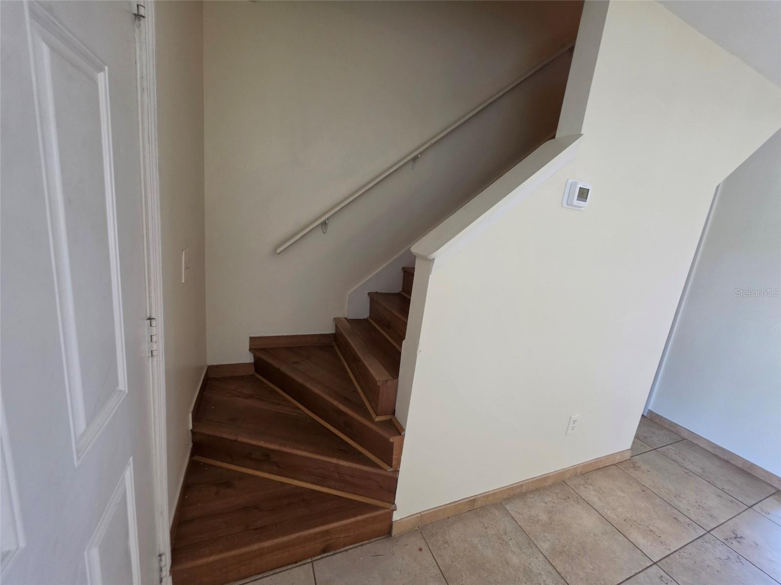 HIDDEN OAKS CONDO PH 10 - Residential