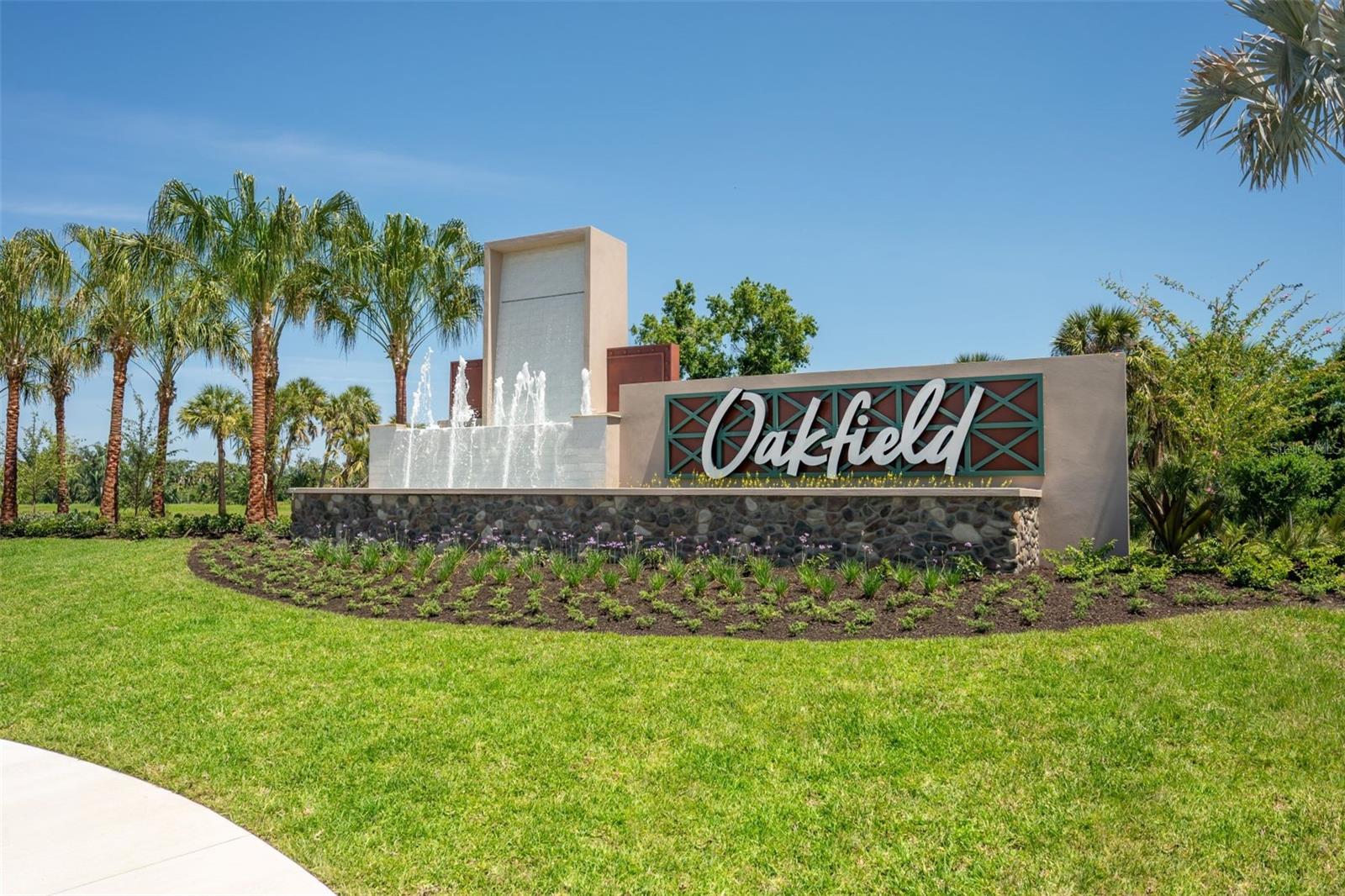 OAKFIELD LAKES - Residential