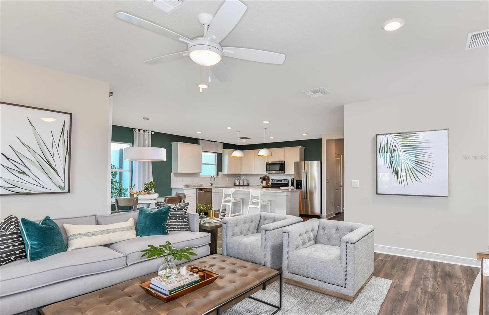 OAKFIELD LAKES - Residential