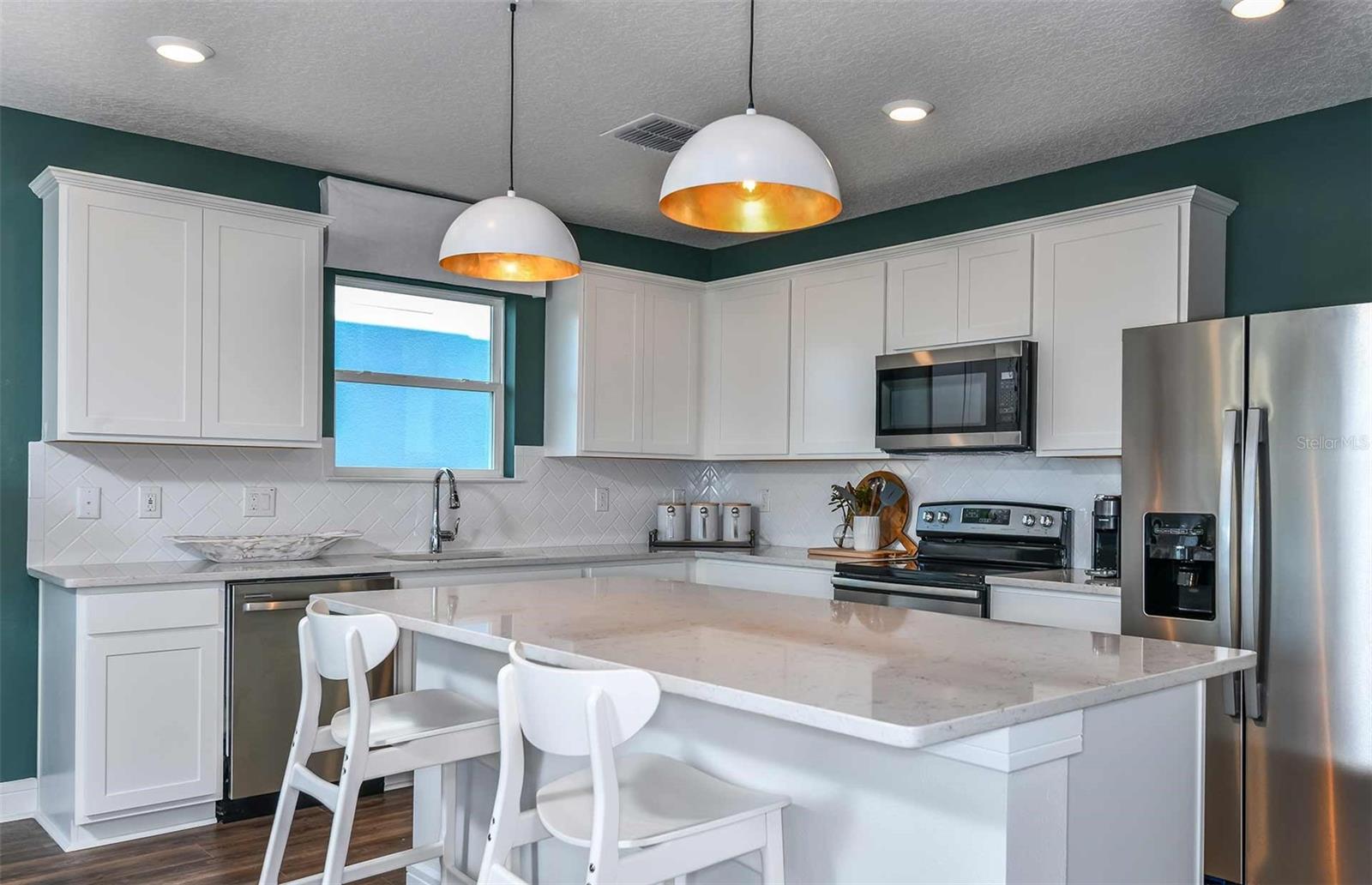 OAKFIELD LAKES - Residential