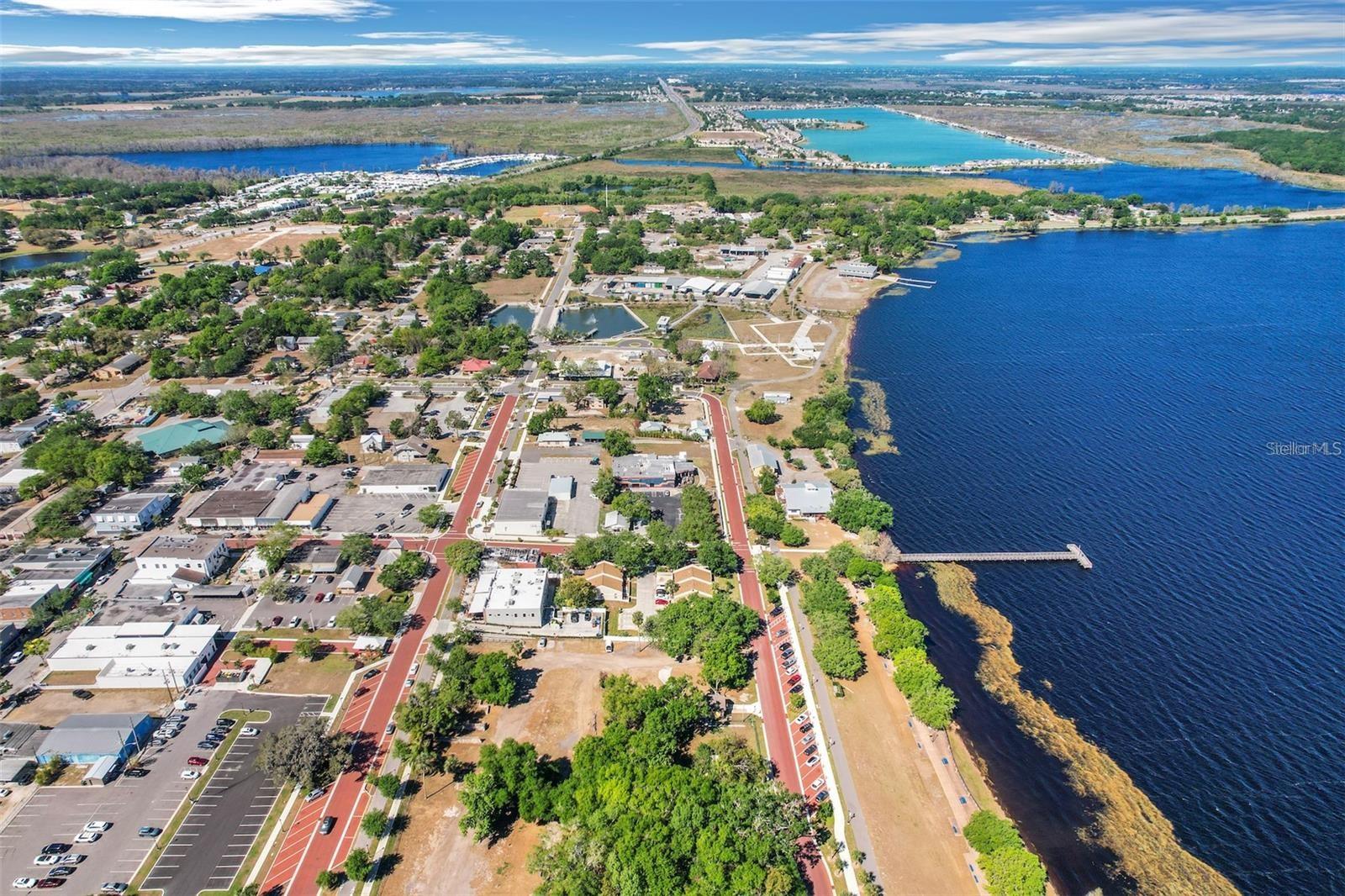 CLERMONT LAKE DOT VILLAS CONDO - Residential