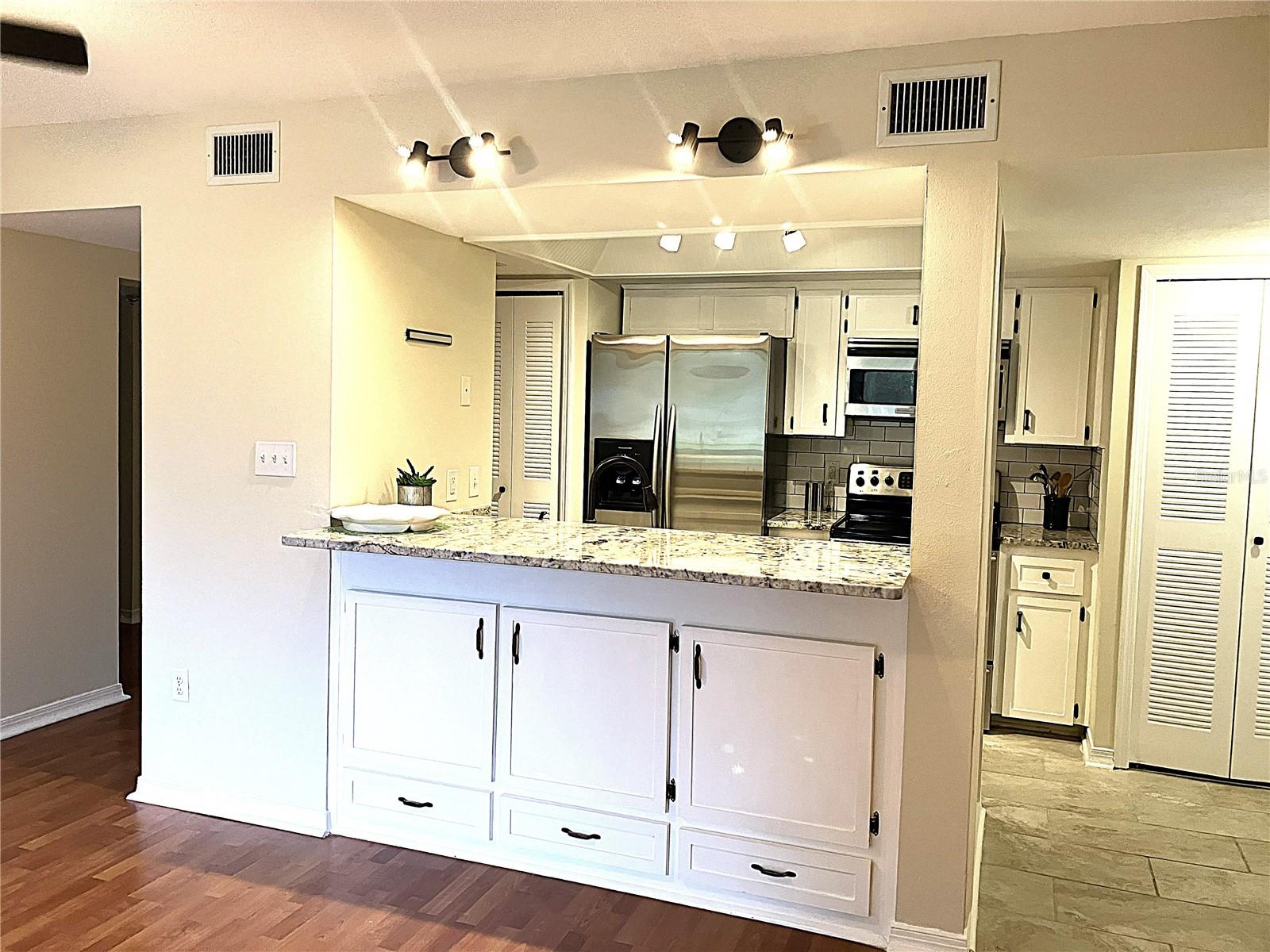 CLERMONT LAKE DOT VILLAS CONDO - Residential
