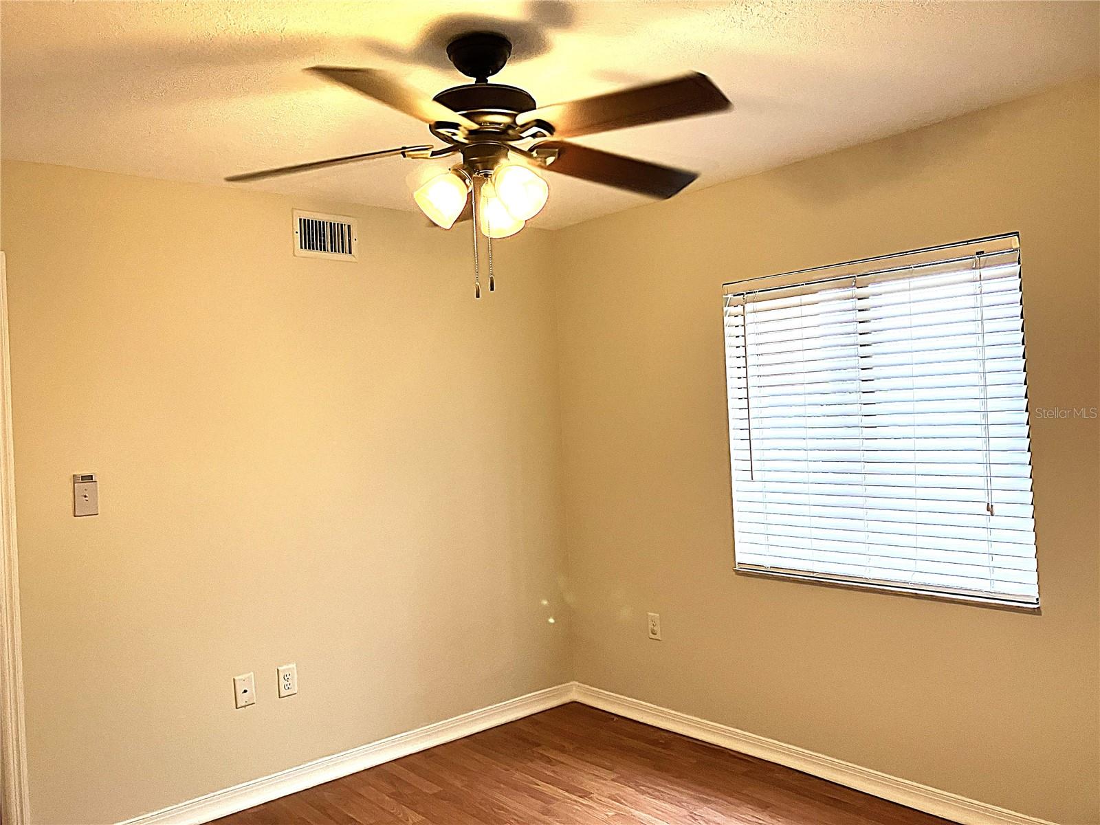 CLERMONT LAKE DOT VILLAS CONDO - Residential