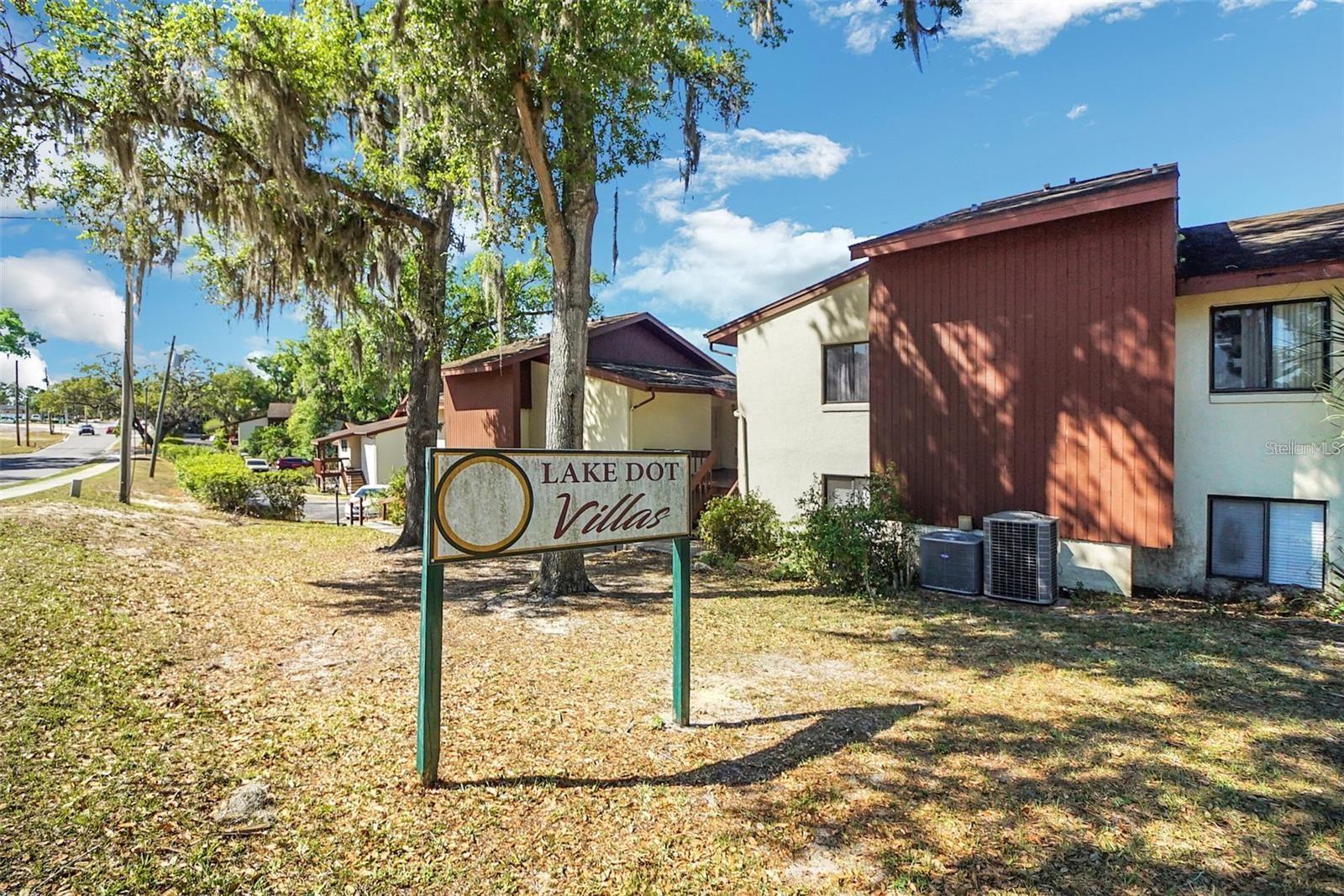 CLERMONT LAKE DOT VILLAS CONDO - Residential