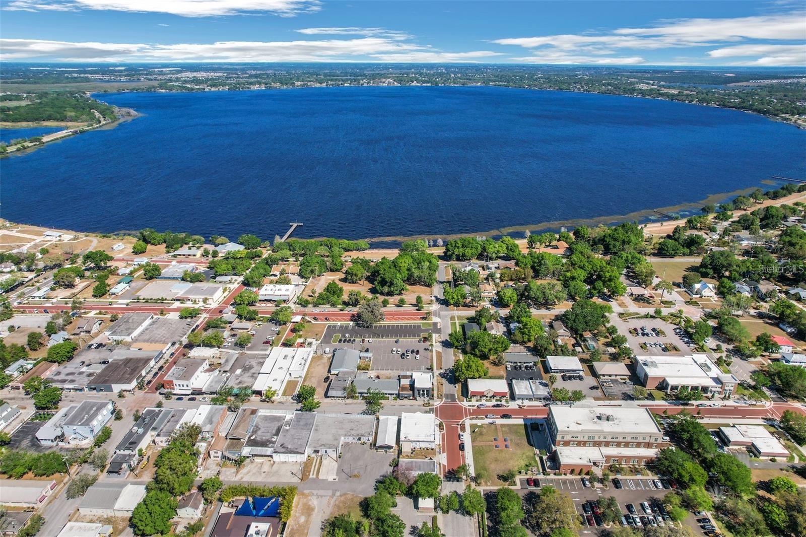 CLERMONT LAKE DOT VILLAS CONDO - Residential