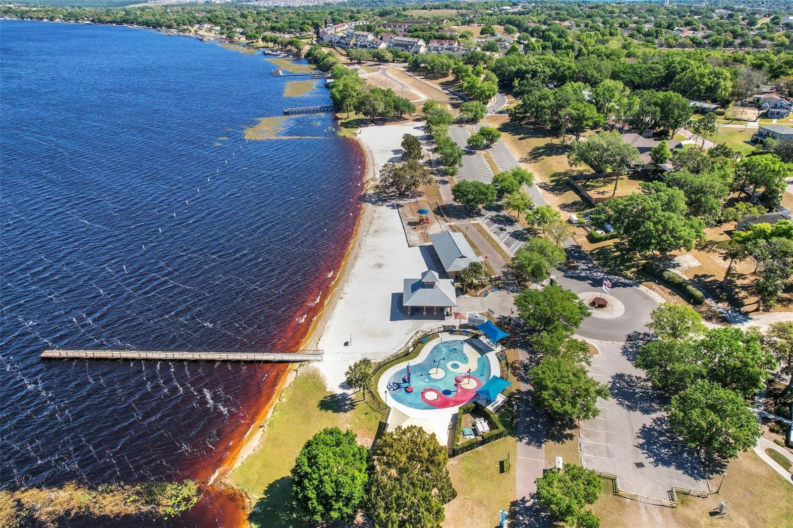 CLERMONT LAKE DOT VILLAS CONDO - Residential