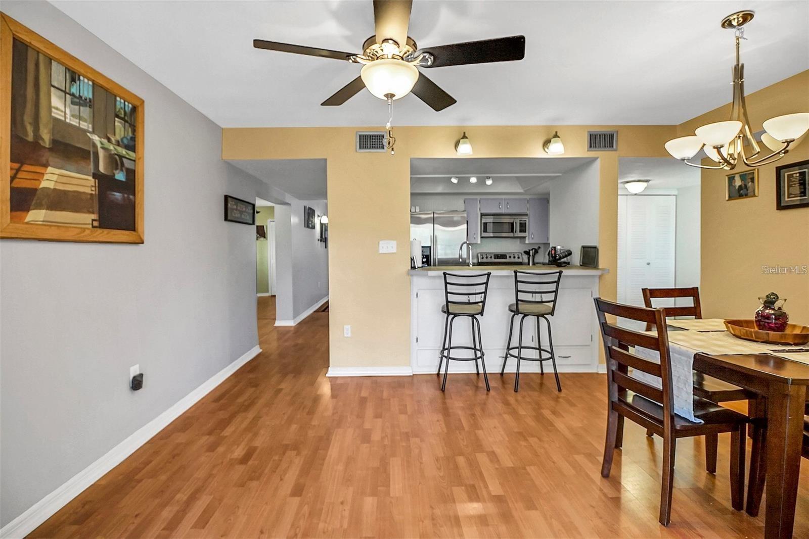 CLERMONT LAKE DOT VILLAS CONDO - Residential