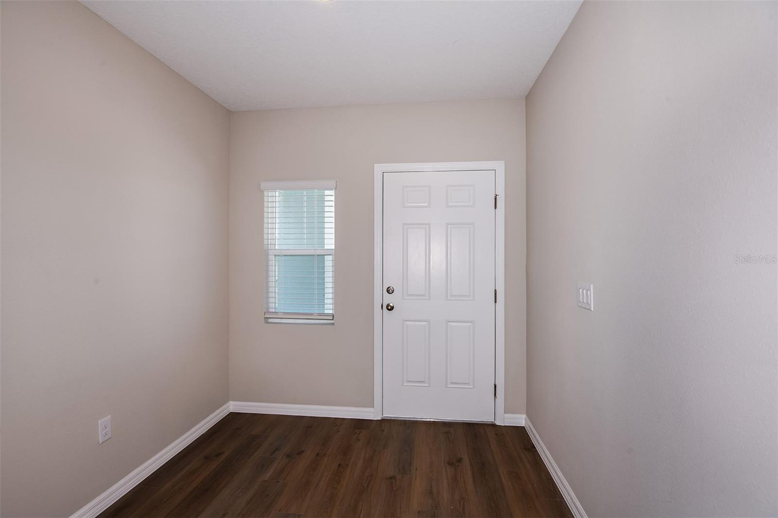 PASADENA WOODS - Residential