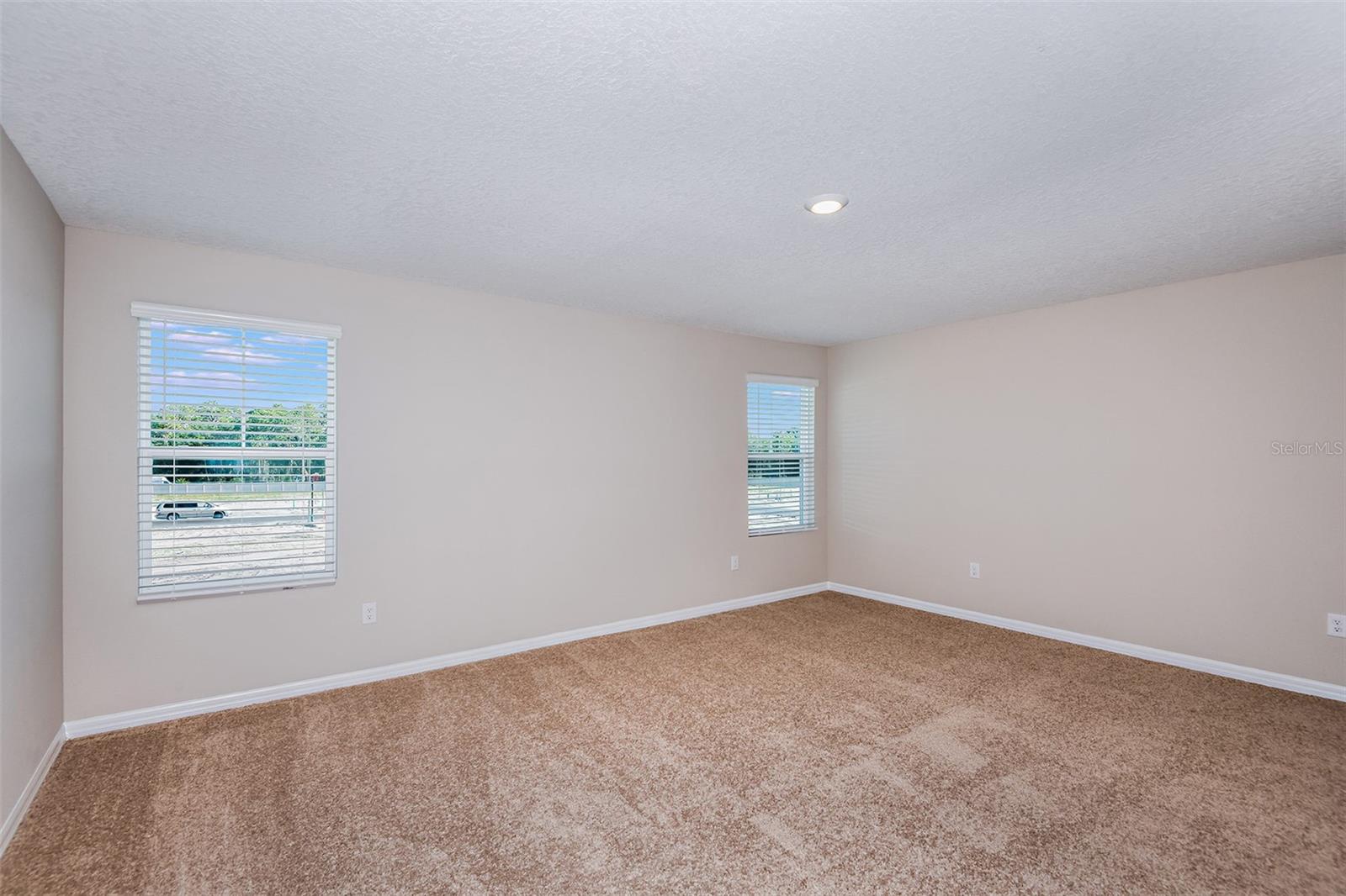 PASADENA WOODS - Residential