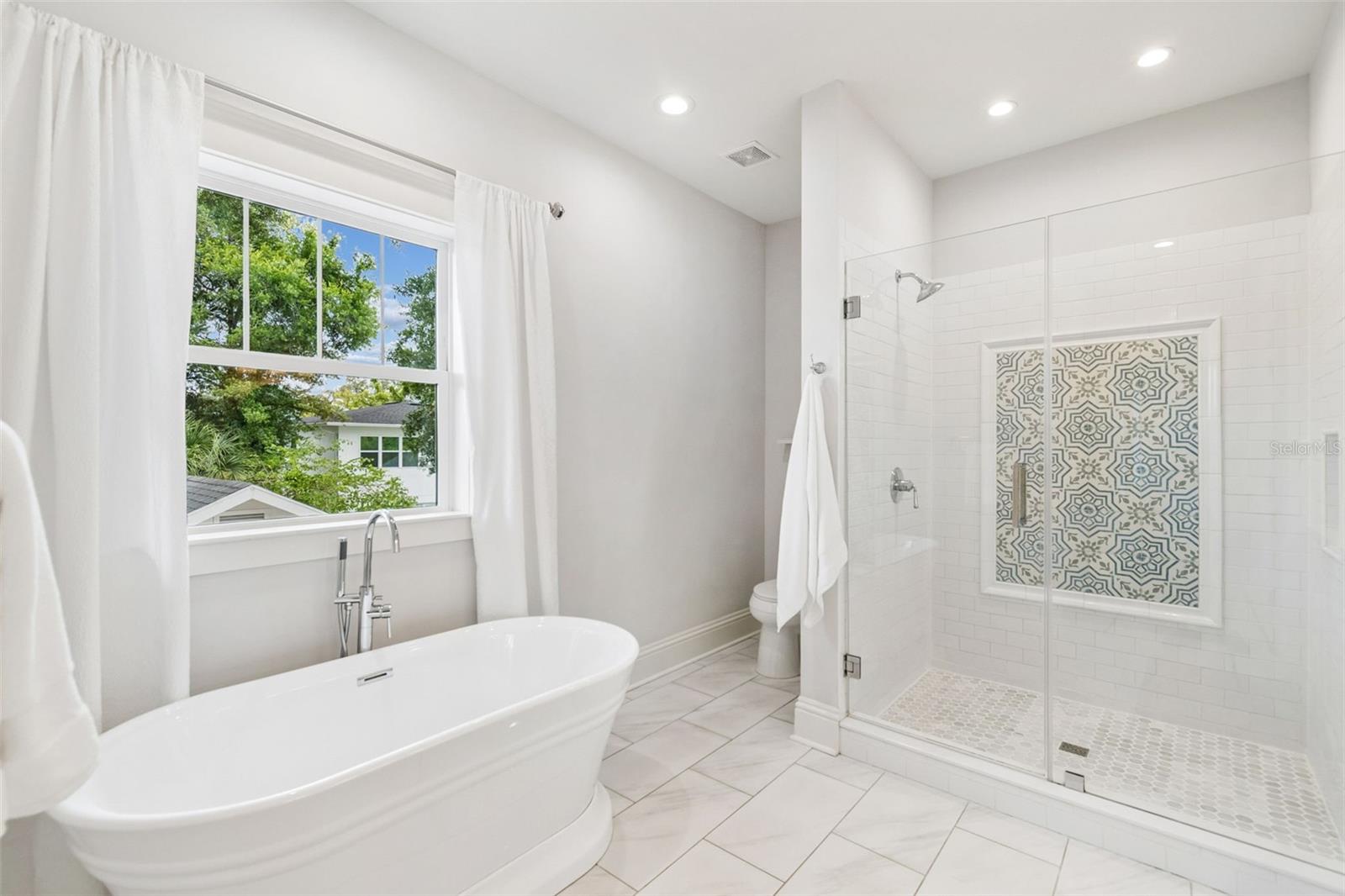 BUFFALO HEIGHTS - Residential