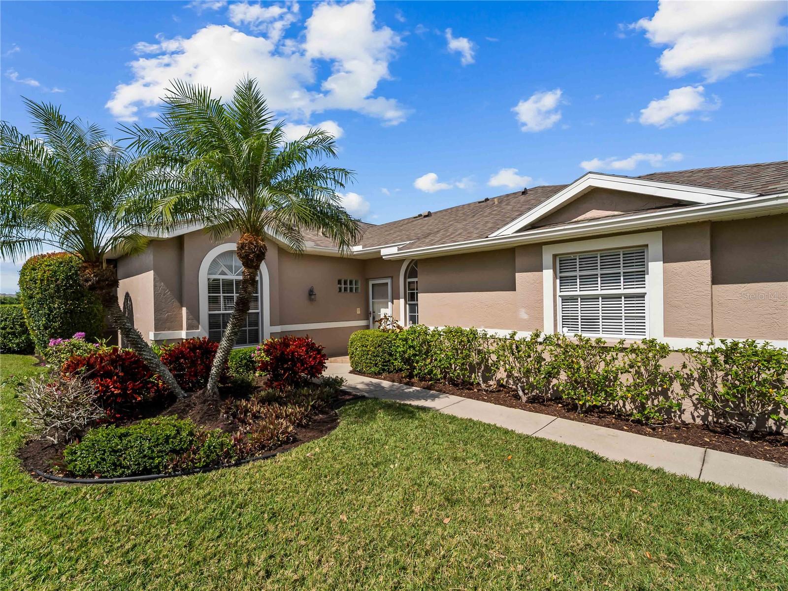 HERITAGE OAKS GOLF & COUNTRY CLUB - Residential