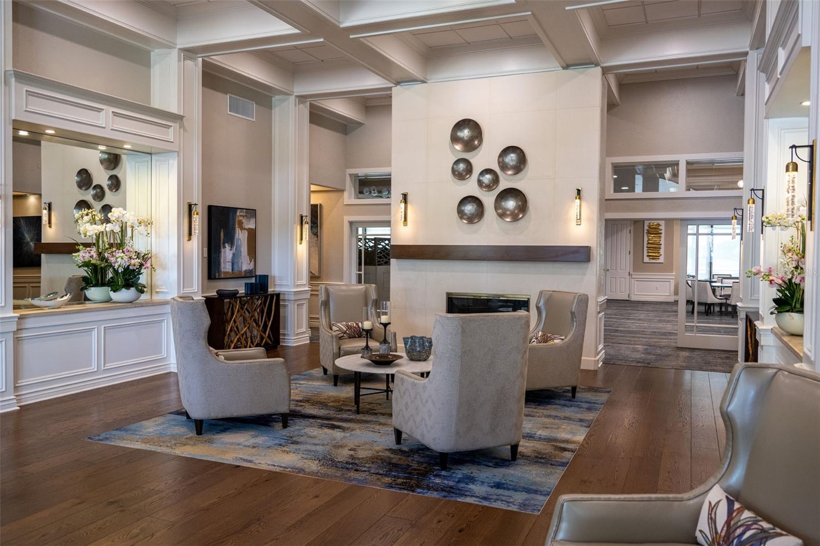 HERITAGE OAKS GOLF & COUNTRY CLUB - Residential
