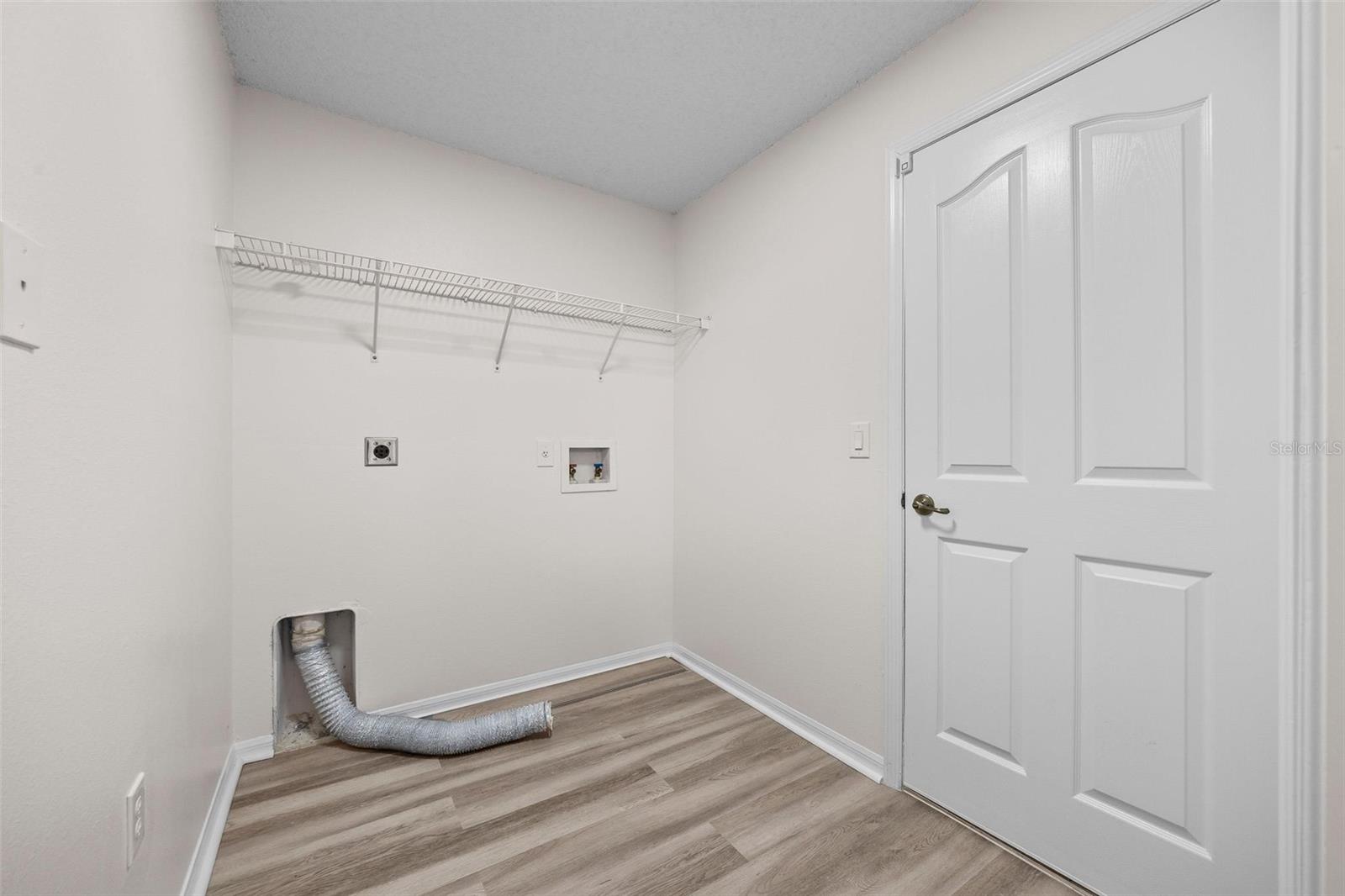 FRUITLAND PARK - Residential