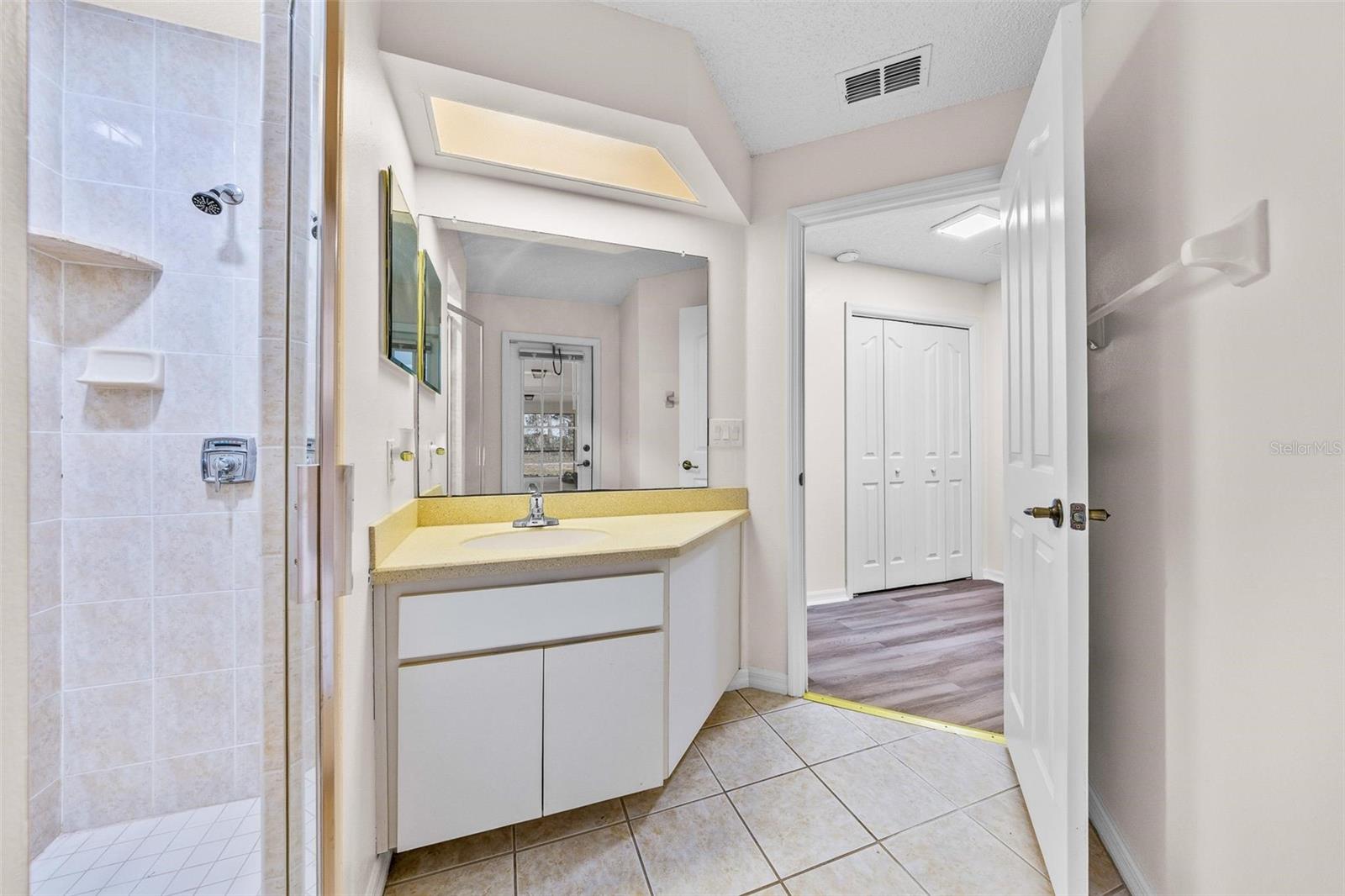 FRUITLAND PARK - Residential