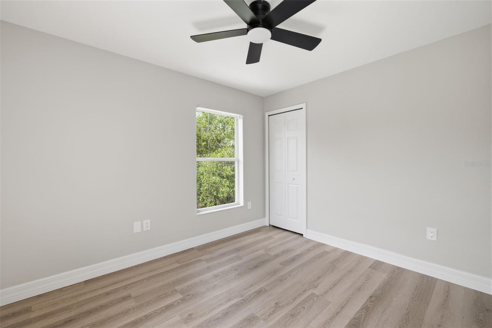 OAKS AT RIVERVIEW - Residential