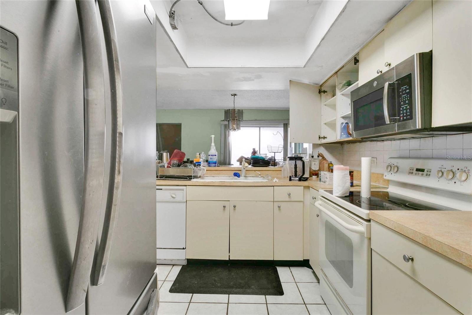LEMON TREE CONDO SEC 04 CANYON - Residential
