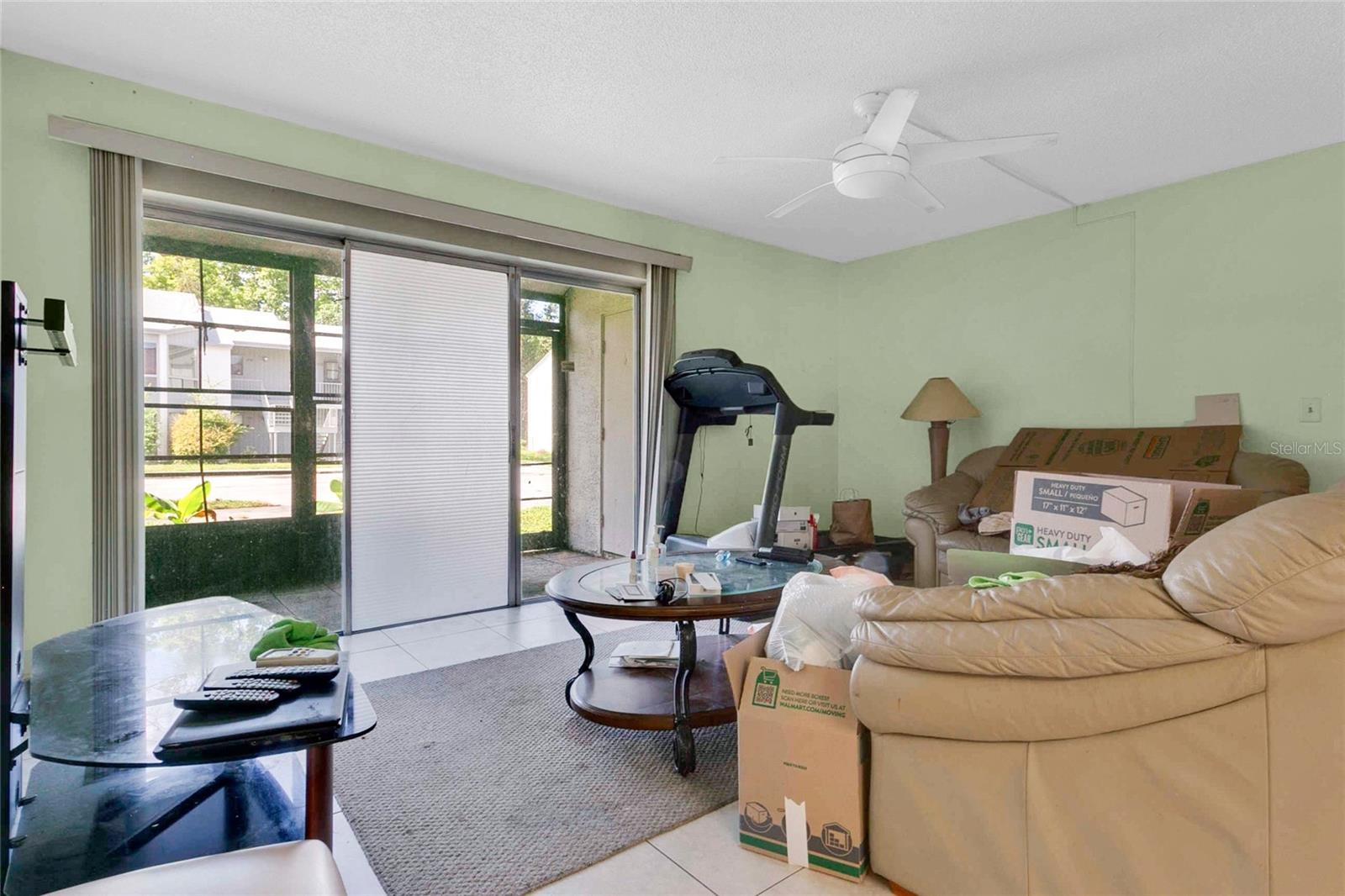 LEMON TREE CONDO SEC 04 CANYON - Residential