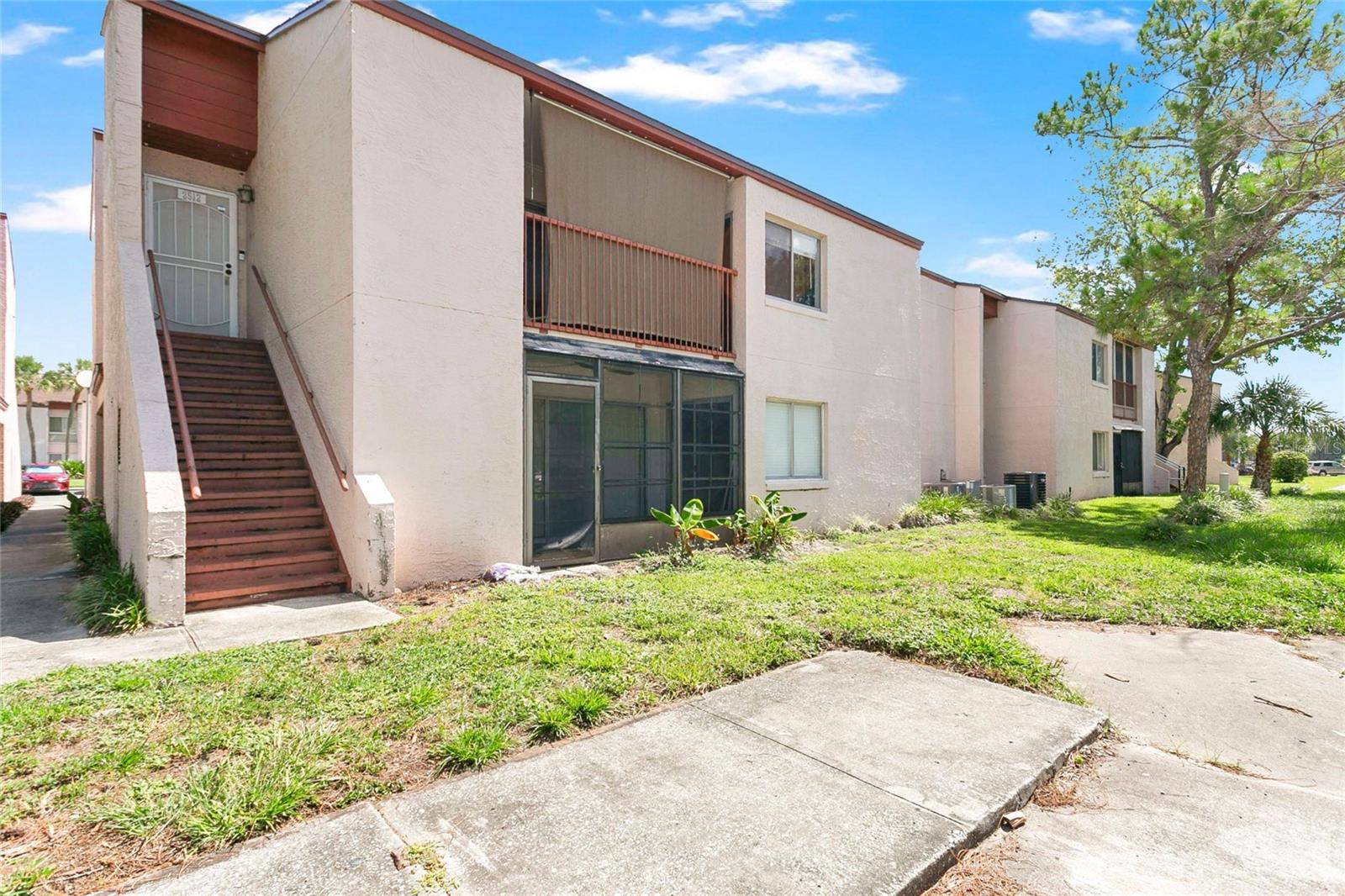 LEMON TREE CONDO SEC 04 CANYON - Residential