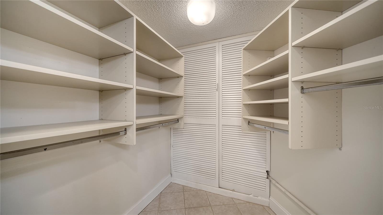 WESTCHESTER APTS - Residential
