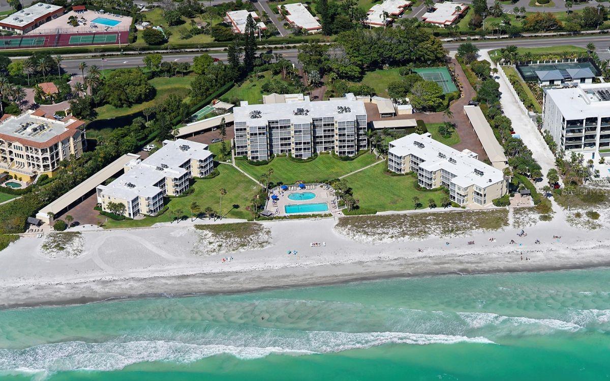 WESTCHESTER APTS - Residential