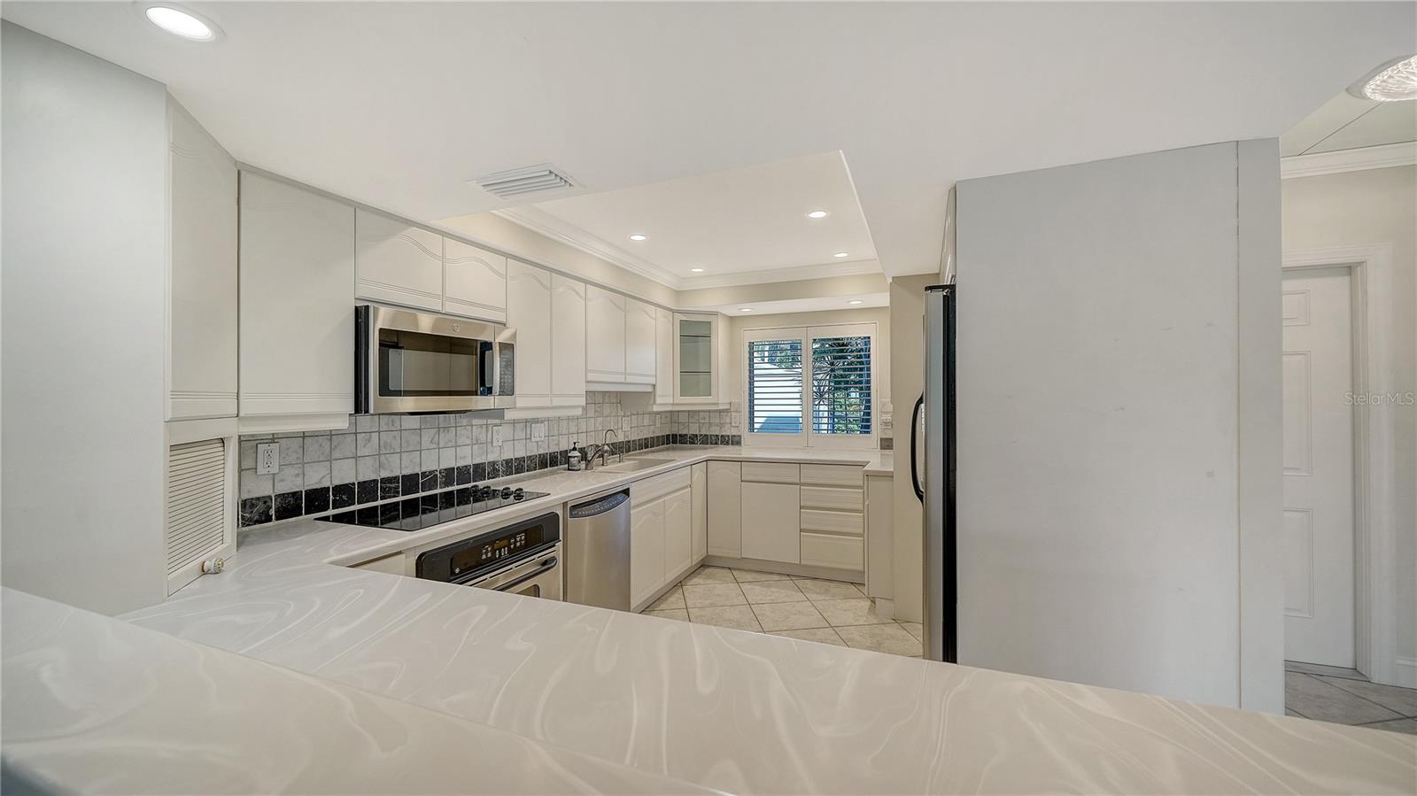 WESTCHESTER APTS - Residential