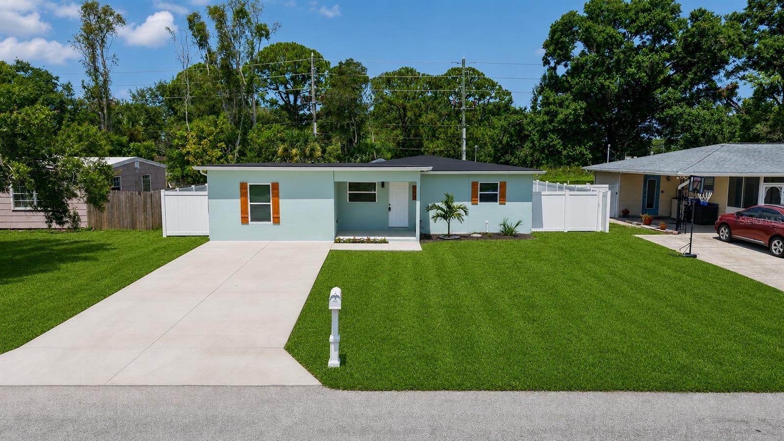 VILLAGE GREEN SUB - Residential