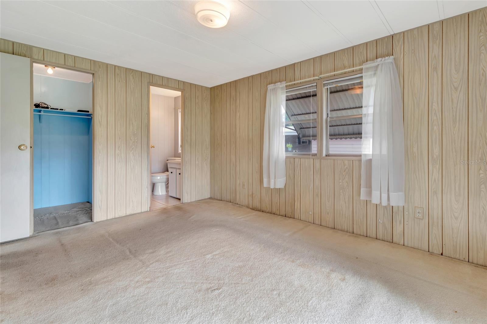 OAK GROVE VILLAGE CONDO - Residential