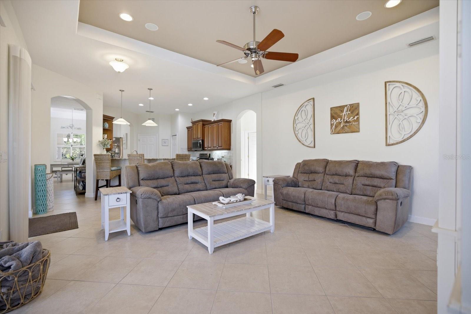 VENETIAN GOLF & RIVER CLUB - Residential